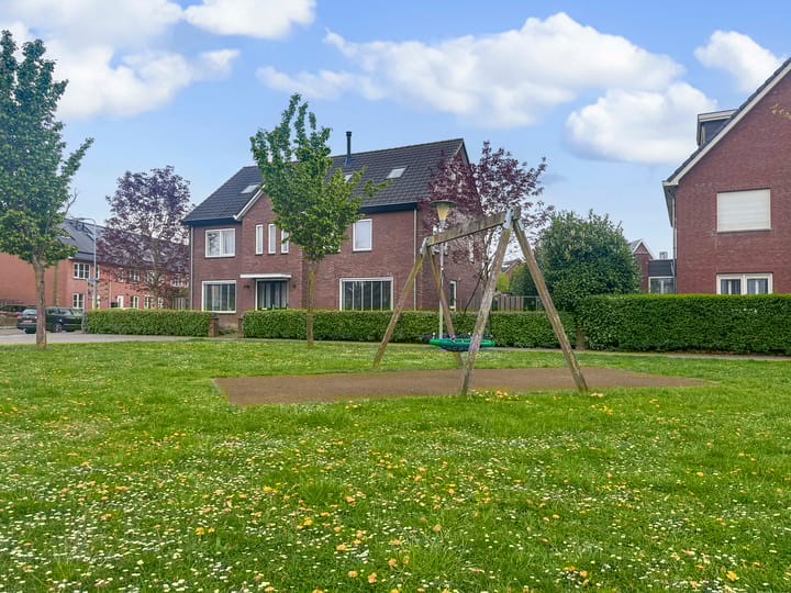 Foto 36 van Via Alosta 25