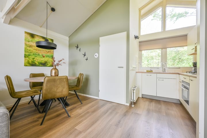 Foto 8 van Landweerswal 2-091