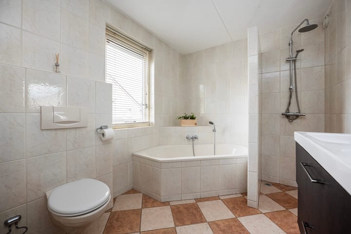 Foto 25 van Teeuwserf 19