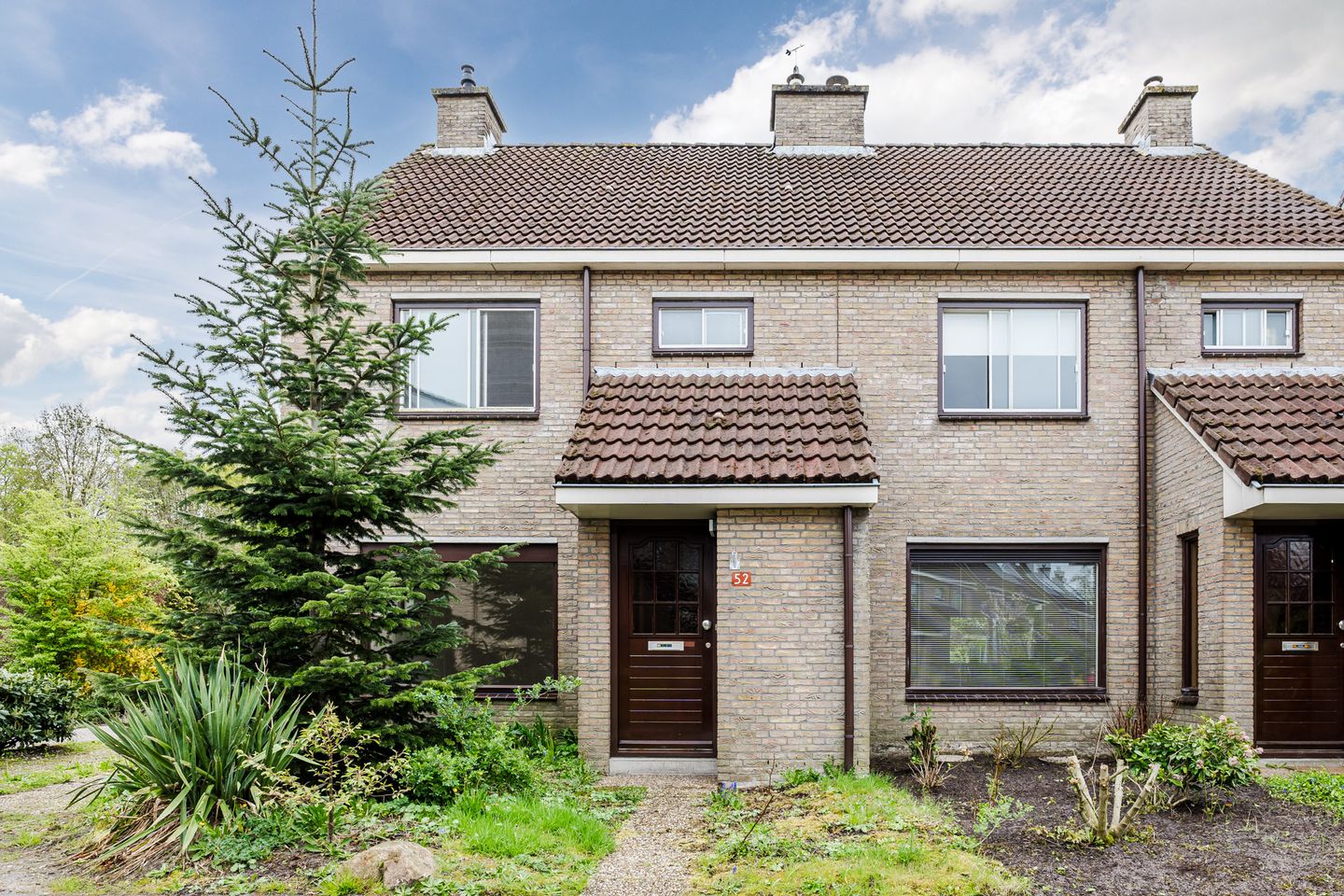 Photo 4 of Voorhuis 52