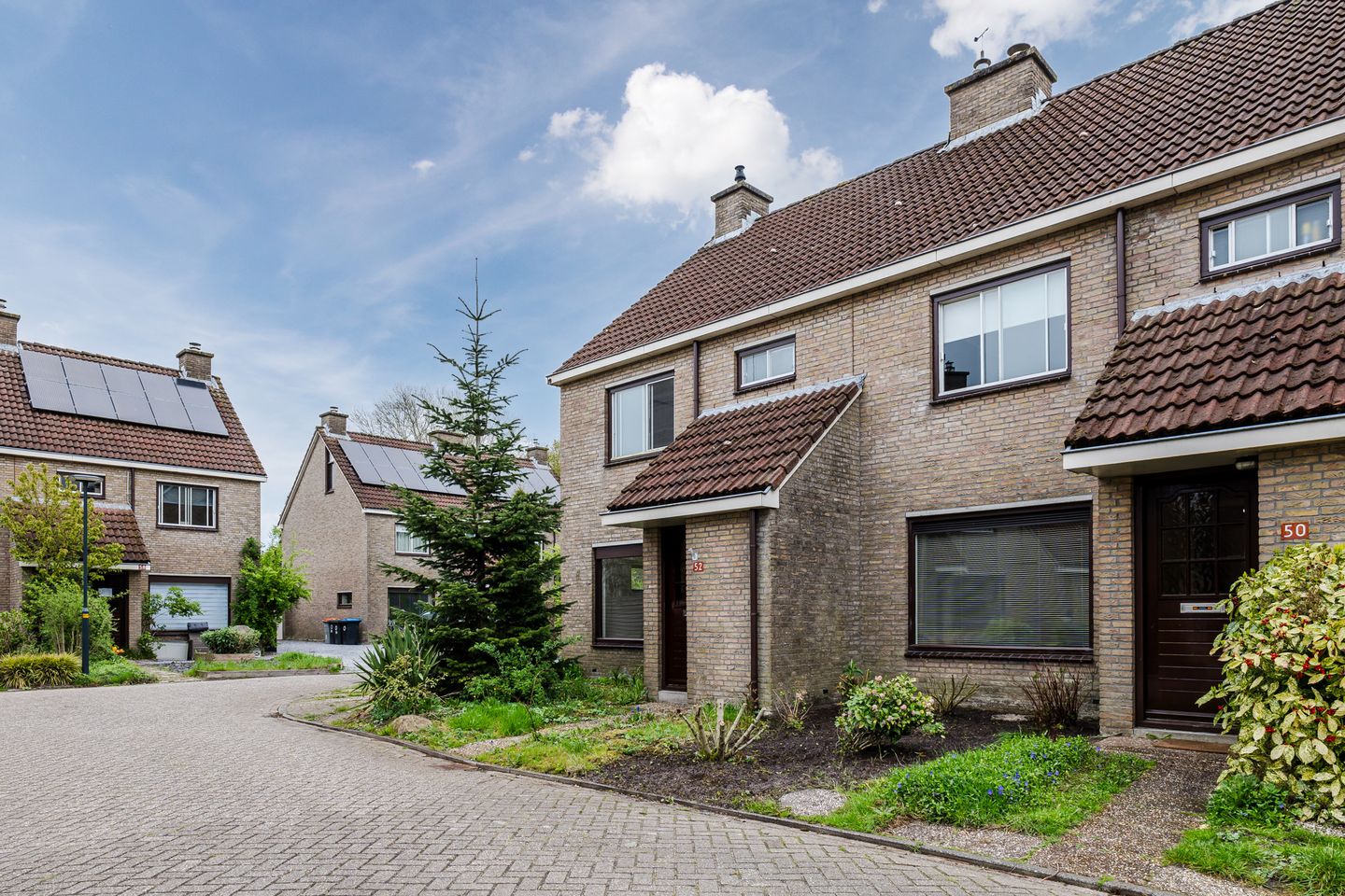 Photo 5 of Voorhuis 52