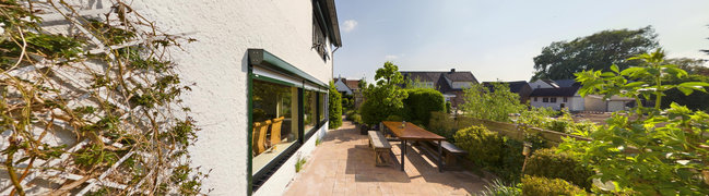 Achtertuin