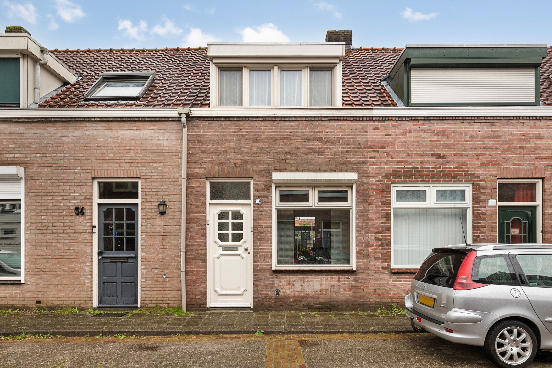Photo 33 of Outshoornstraat 58
