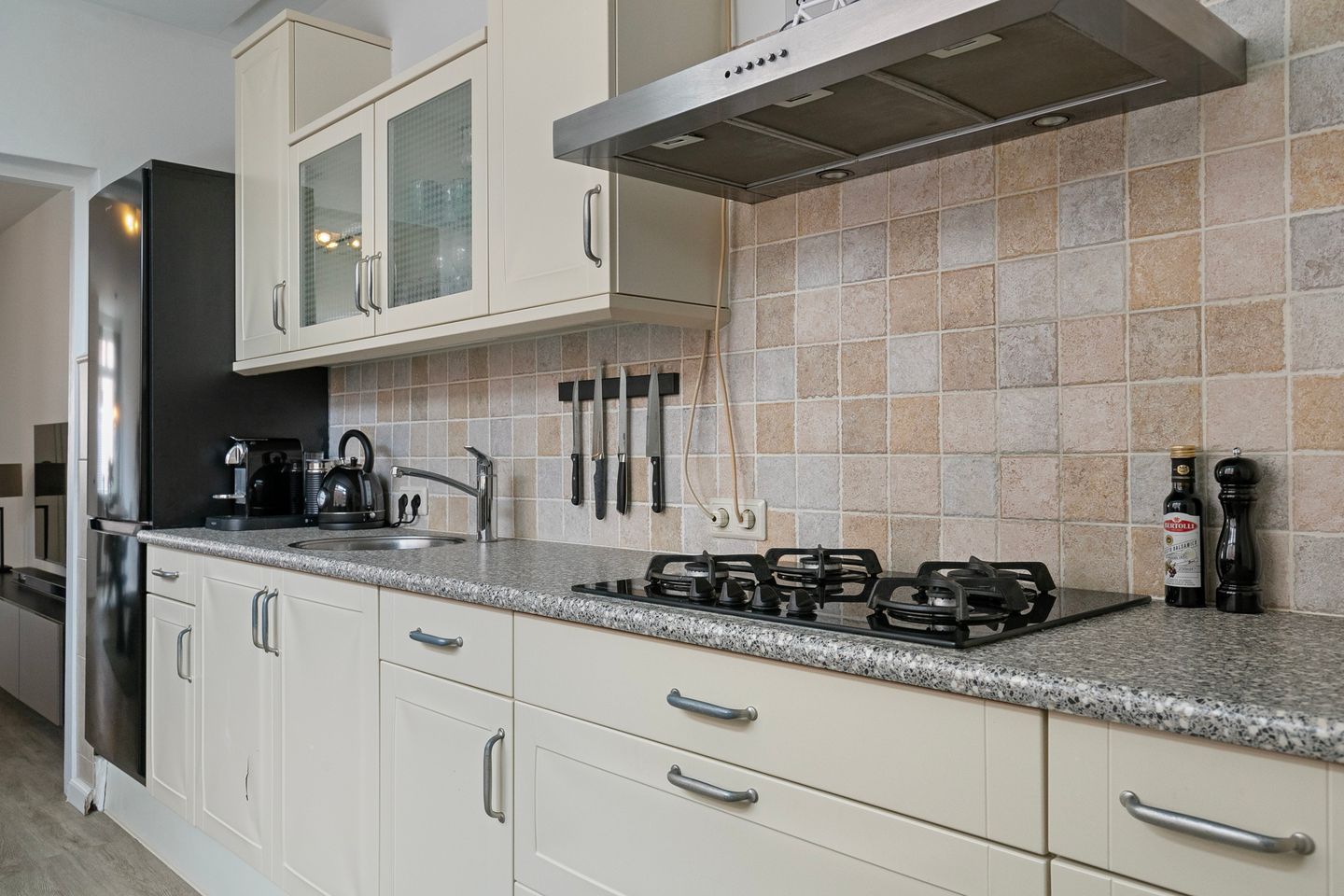 Photo 14 of Outshoornstraat 58