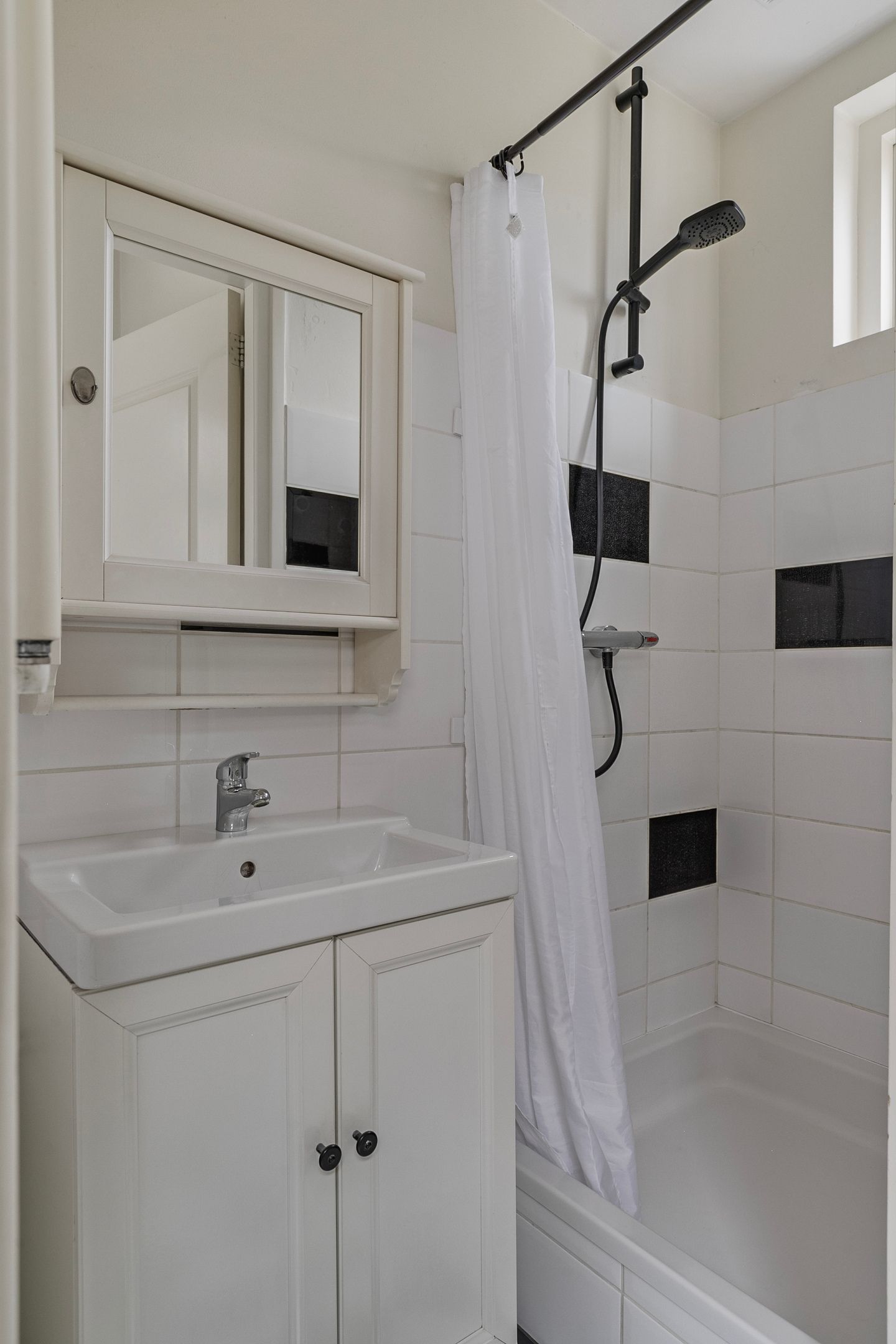 Photo 19 of Outshoornstraat 58