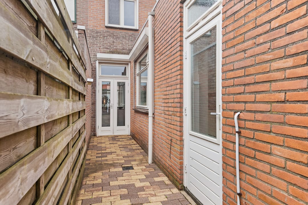 Photo 26 of Outshoornstraat 58