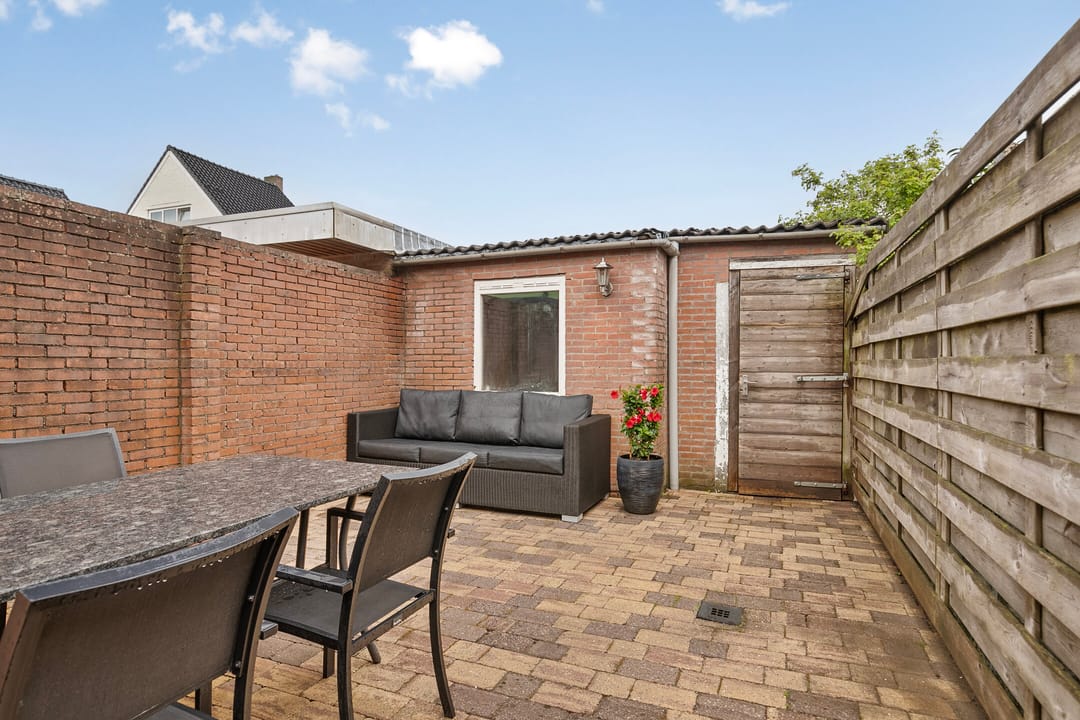 Photo 28 of Outshoornstraat 58