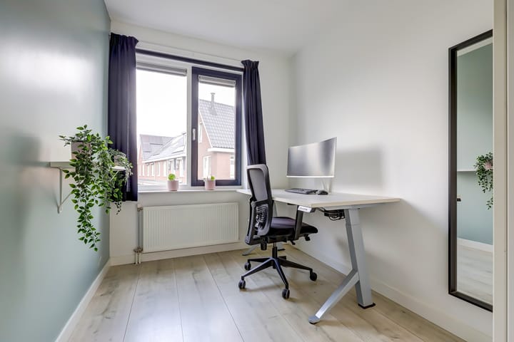 Foto 22 van Middenwillenseweg 77