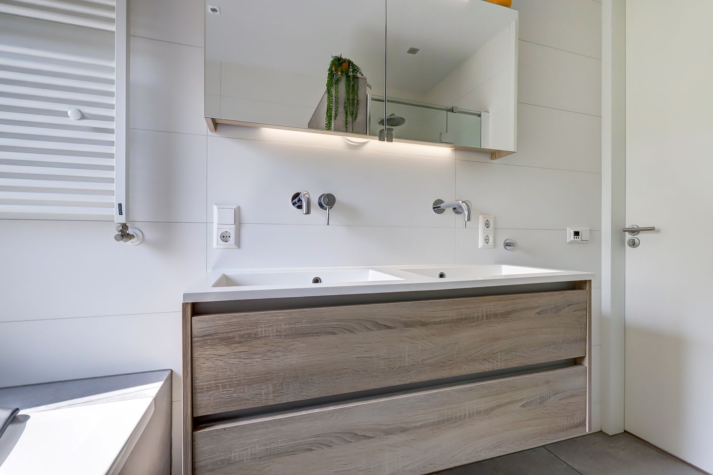 Foto 25 van Middenwillenseweg 77