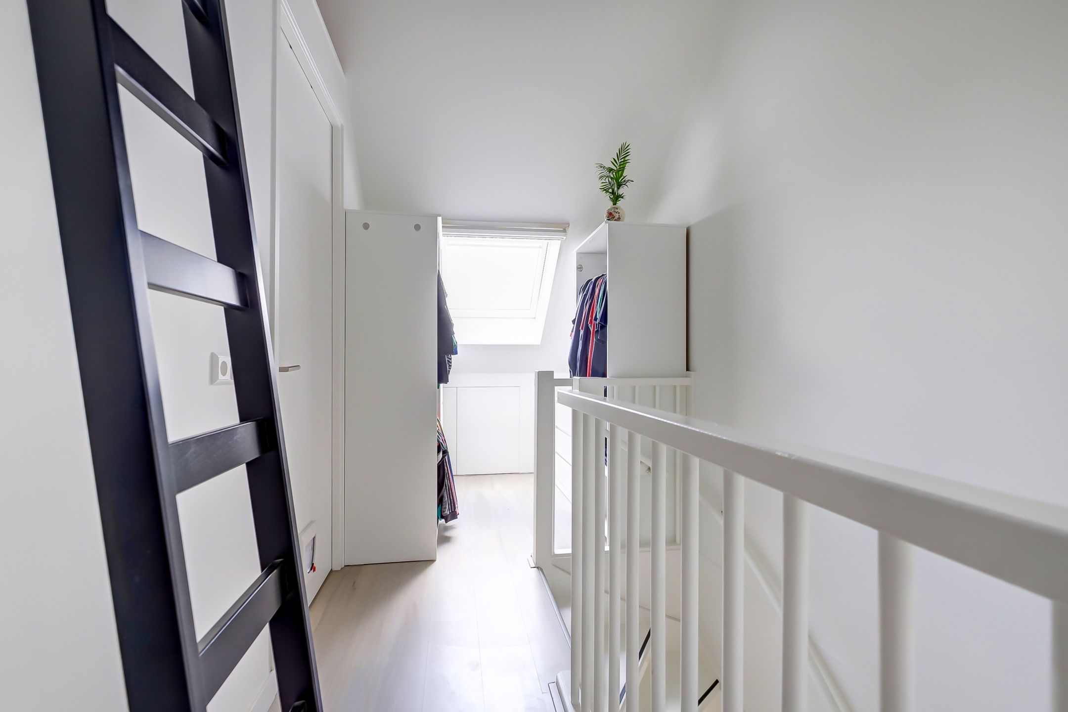 Foto 27 van Middenwillenseweg 77