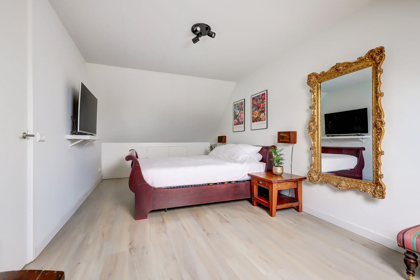 Foto 29 van Middenwillenseweg 77