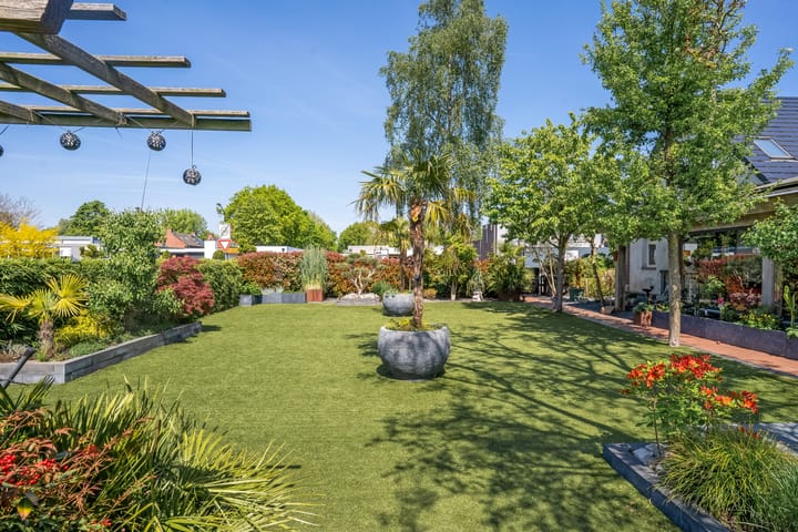 Foto 28 van St.-Annastraat 1