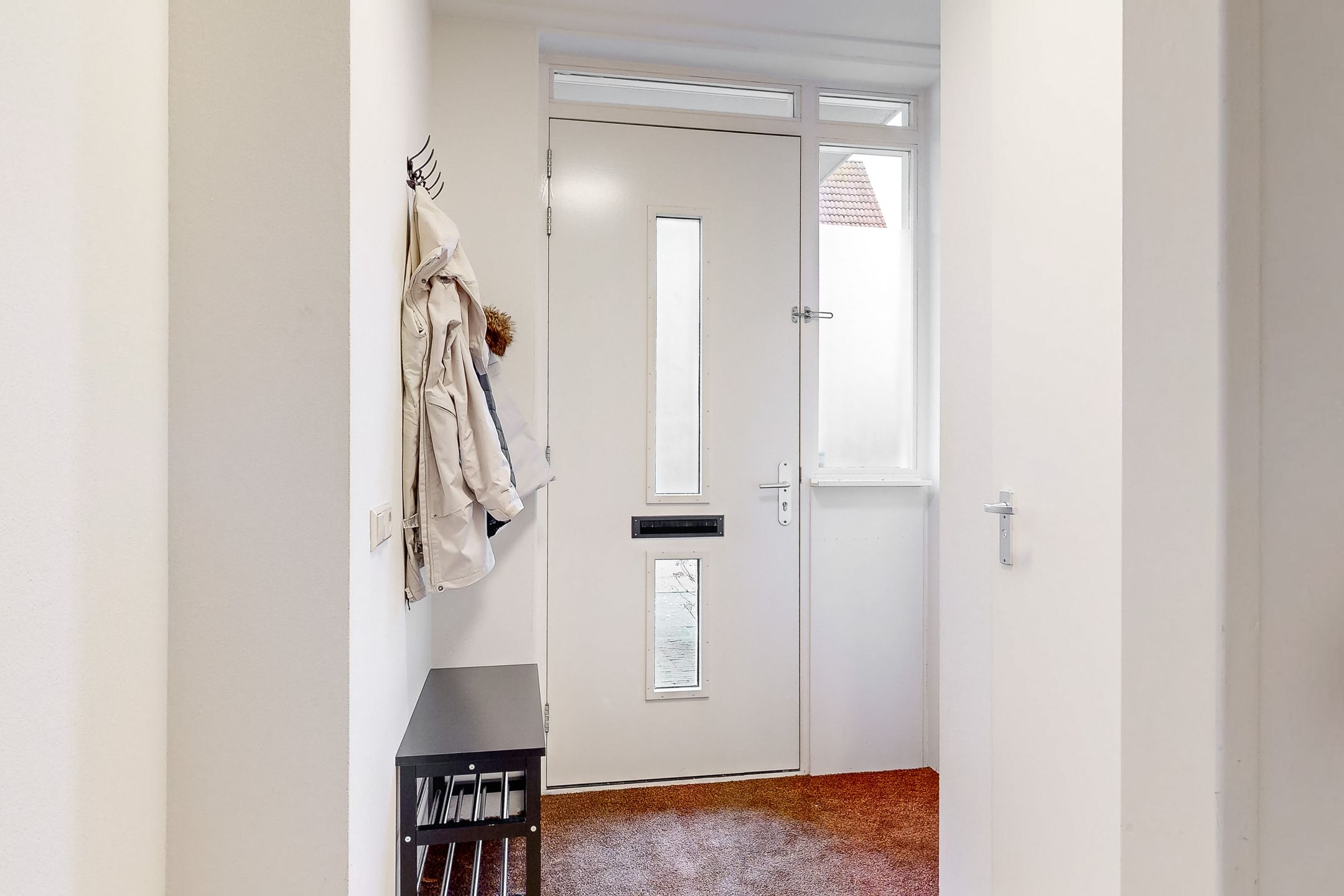 Photo 3 of Waterhoen 9