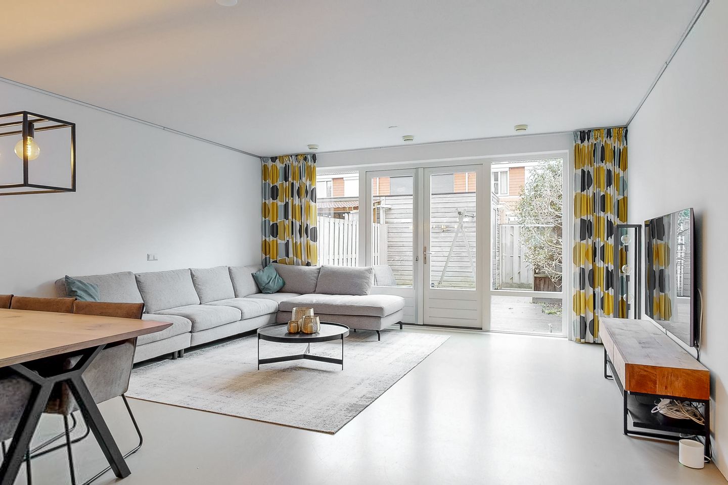 Photo 4 of Waterhoen 9