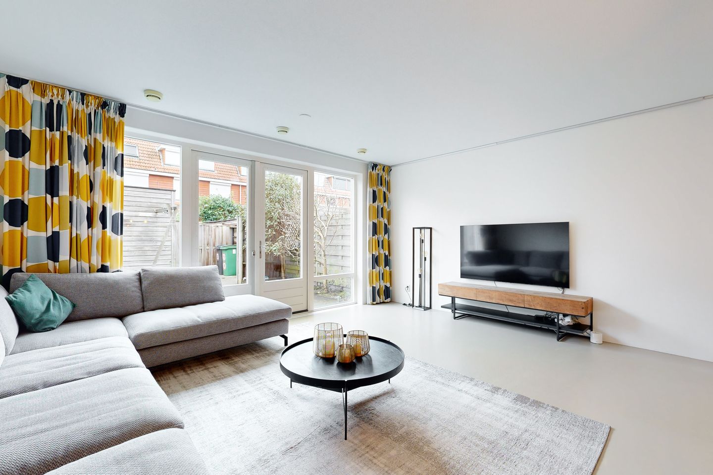 Photo 5 of Waterhoen 9