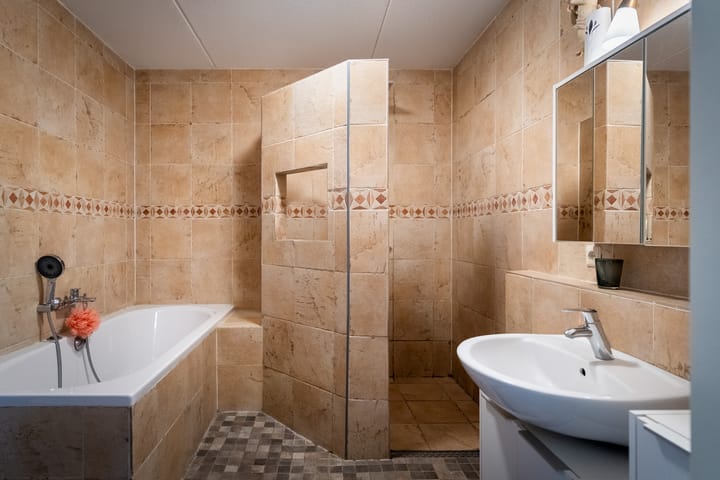 Foto 28 van Bredaseweg 128-A