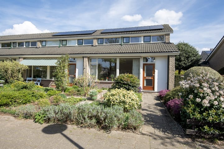 Foto 2 van Van Broeckhuysenstraat 14