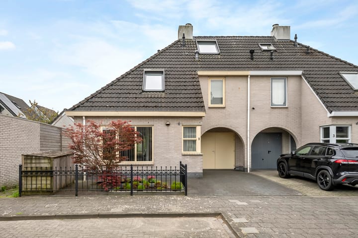 Foto 3 van James Grieve 1