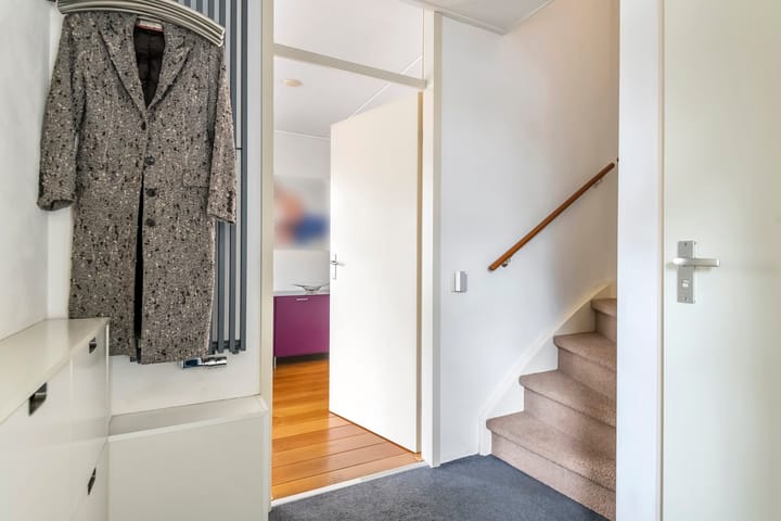 Foto 4 van James Grieve 1