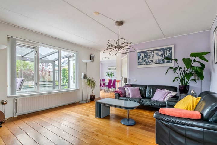 Foto 7 van James Grieve 1