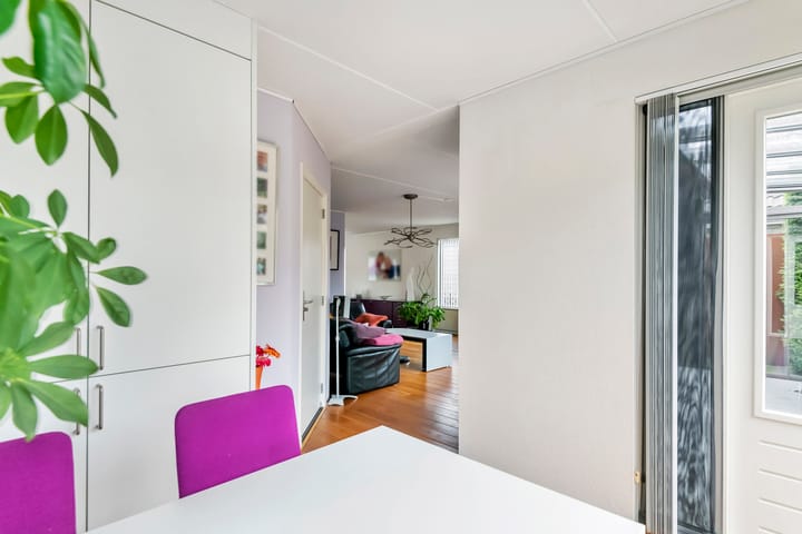 Foto 9 van James Grieve 1