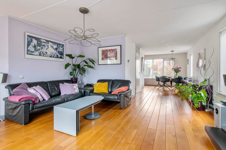 Foto 11 van James Grieve 1