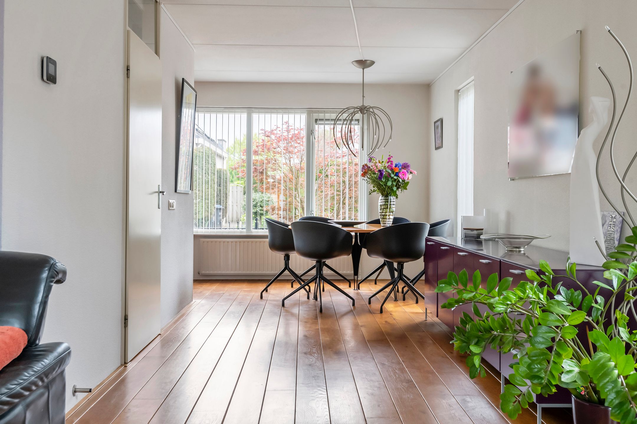 Foto 12 van James Grieve 1