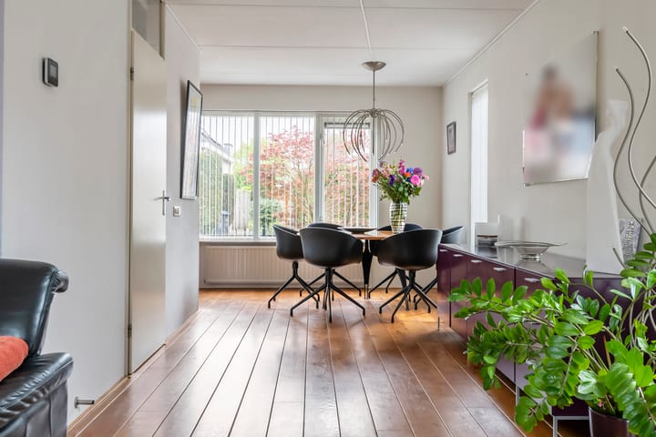 Foto 12 van James Grieve 1