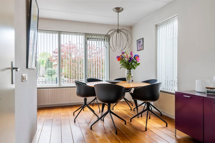 Foto 13 van James Grieve 1