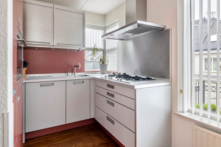 Foto 15 van James Grieve 1