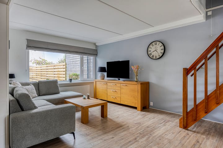 Photo 4 of Botter 18