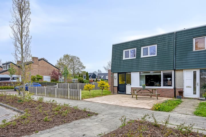 Photo 8 of Botter 18