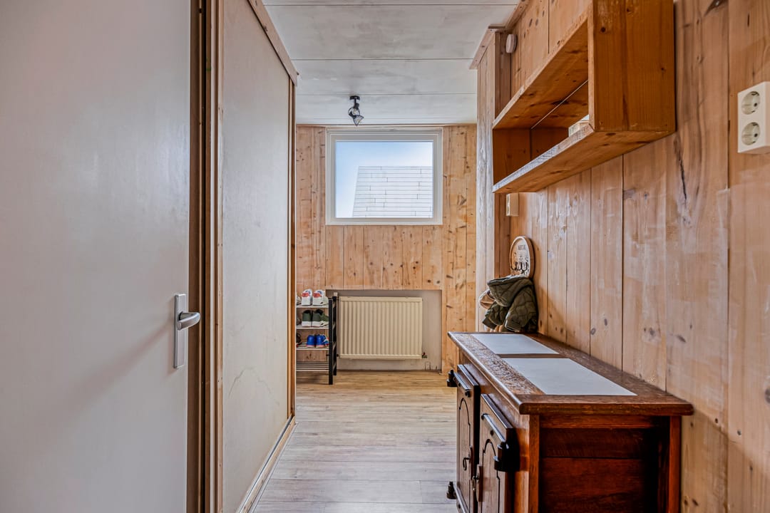 Photo 26 of Botter 18