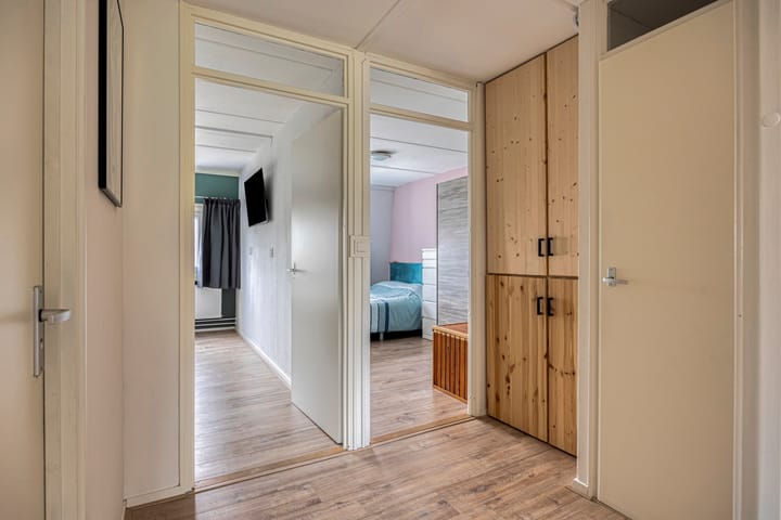 Photo 29 of Botter 18