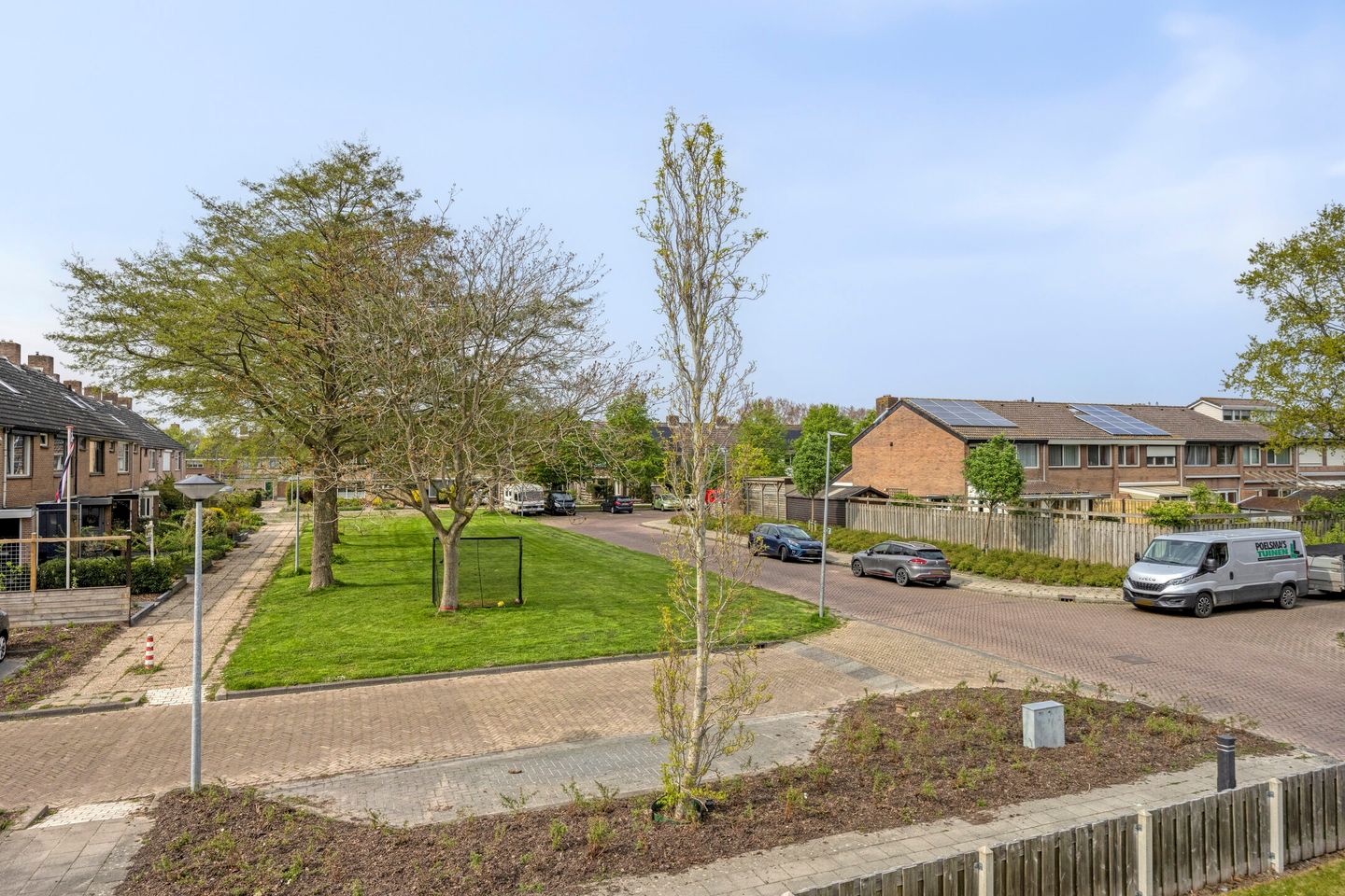 Photo 40 of Botter 18