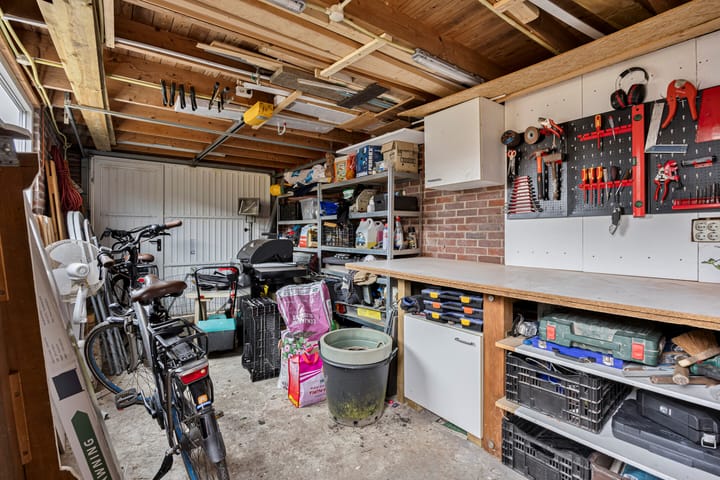 Photo 43 of Botter 18