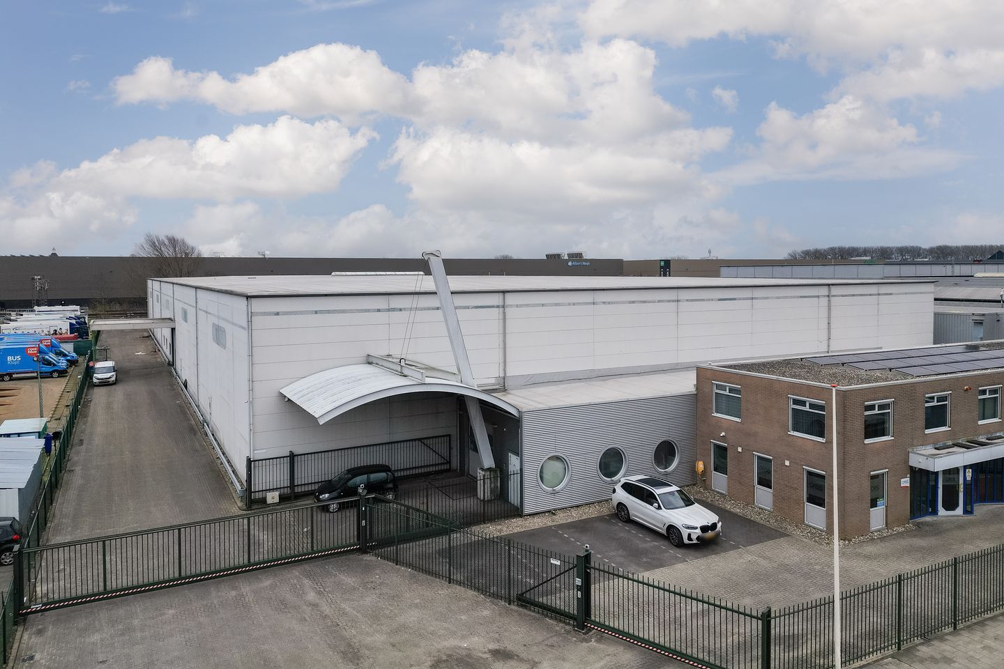 View photo 3 of Rutherfordweg 91-95