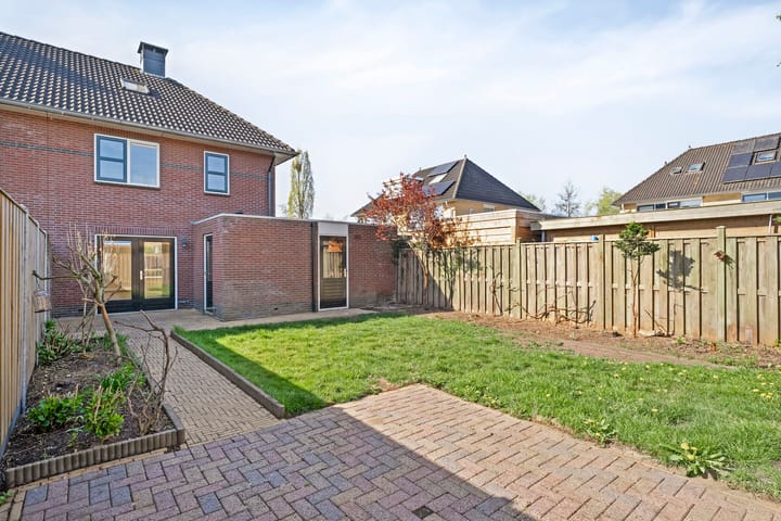 Foto 35 van Schotlaan 1