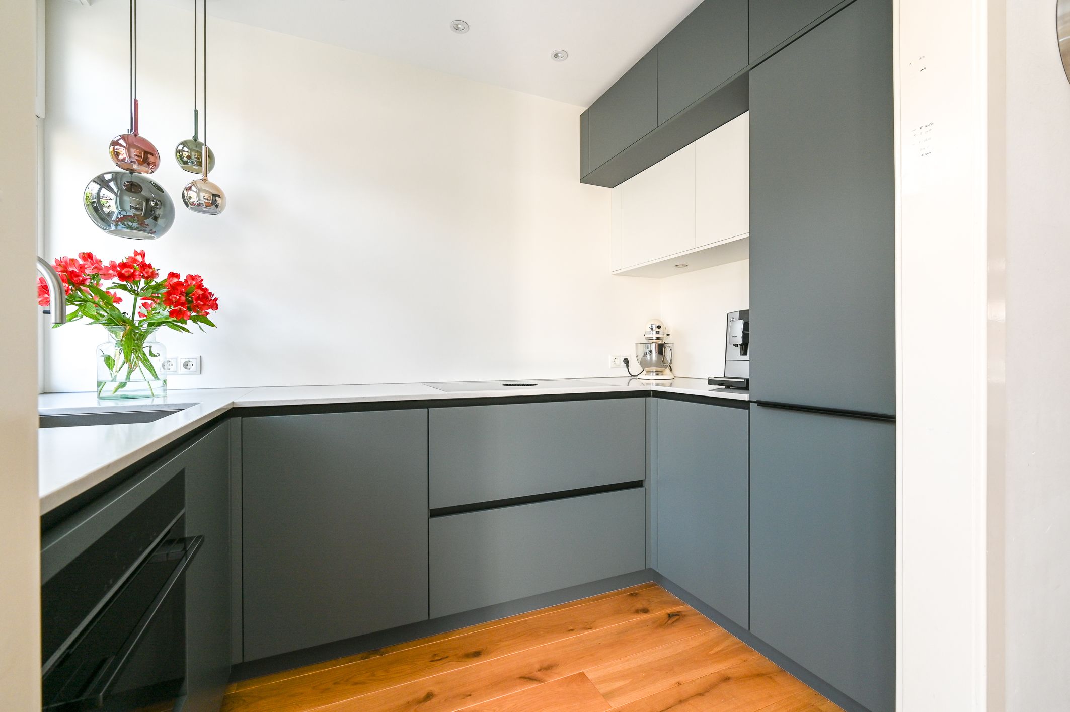 Foto 3 van Van Heemstrastraat 9