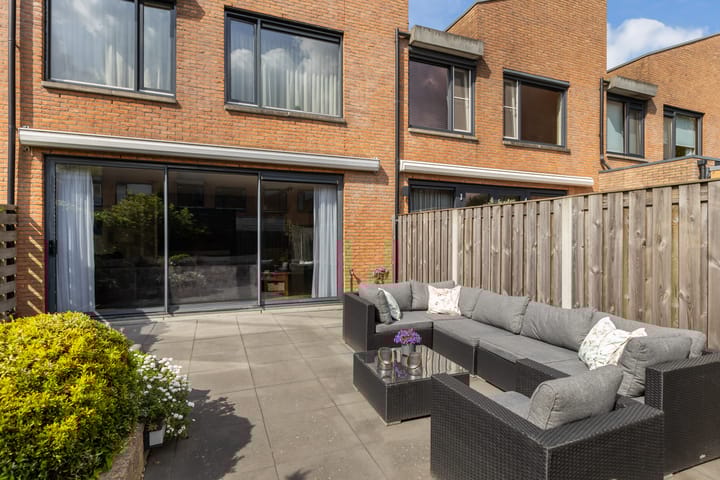 Foto 4 van Hendrik van Lunterenstraat 10