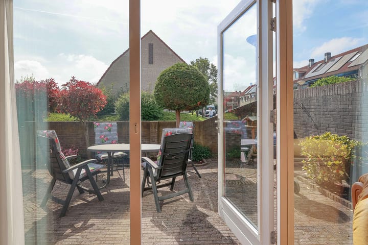 Photo 32 of Johanna Naberstraat 53