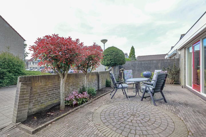 Photo 36 of Johanna Naberstraat 53