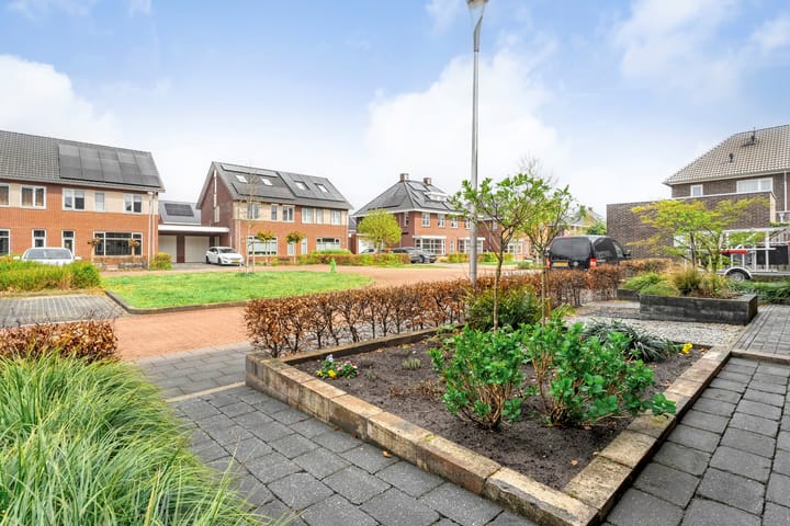 Foto 40 van Jongsmalaan 30