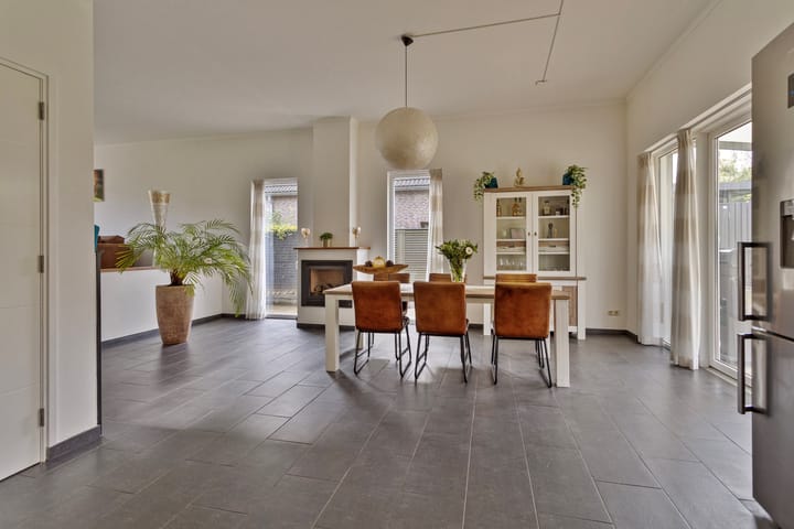 Foto 18 van Adam Beckersdreef 21