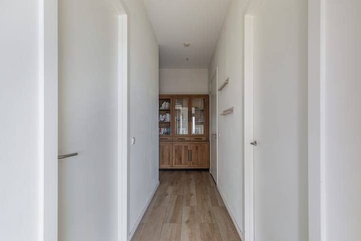 Foto 24 van Van der Hoevenplein 133