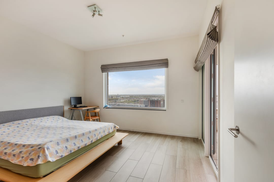 Foto 32 van Van der Hoevenplein 133