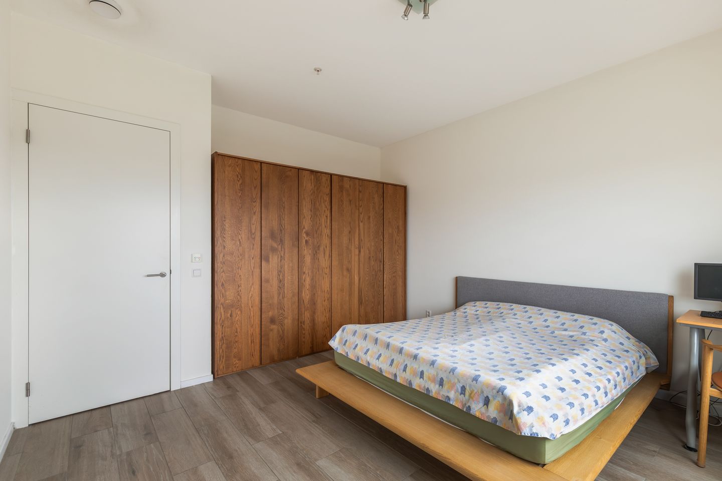 Foto 34 van Van der Hoevenplein 133