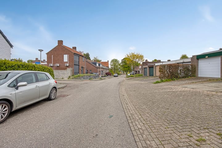 Foto 36 van Schoolstraat 14