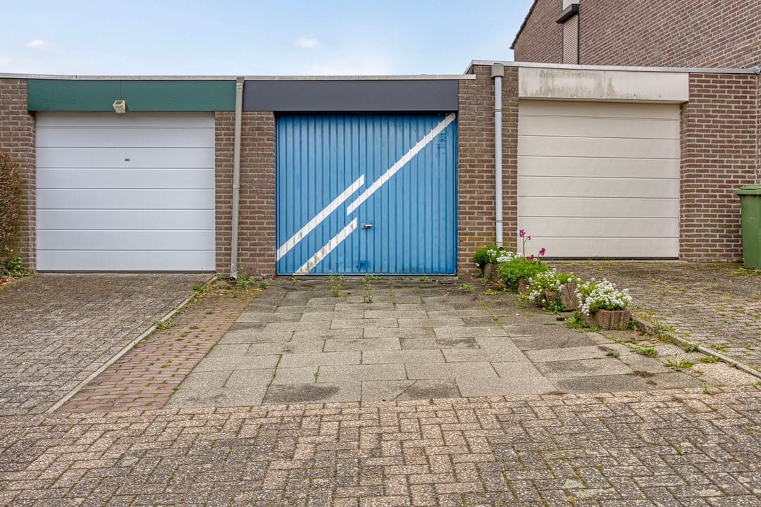 Photo 37 of Schoolstraat 14