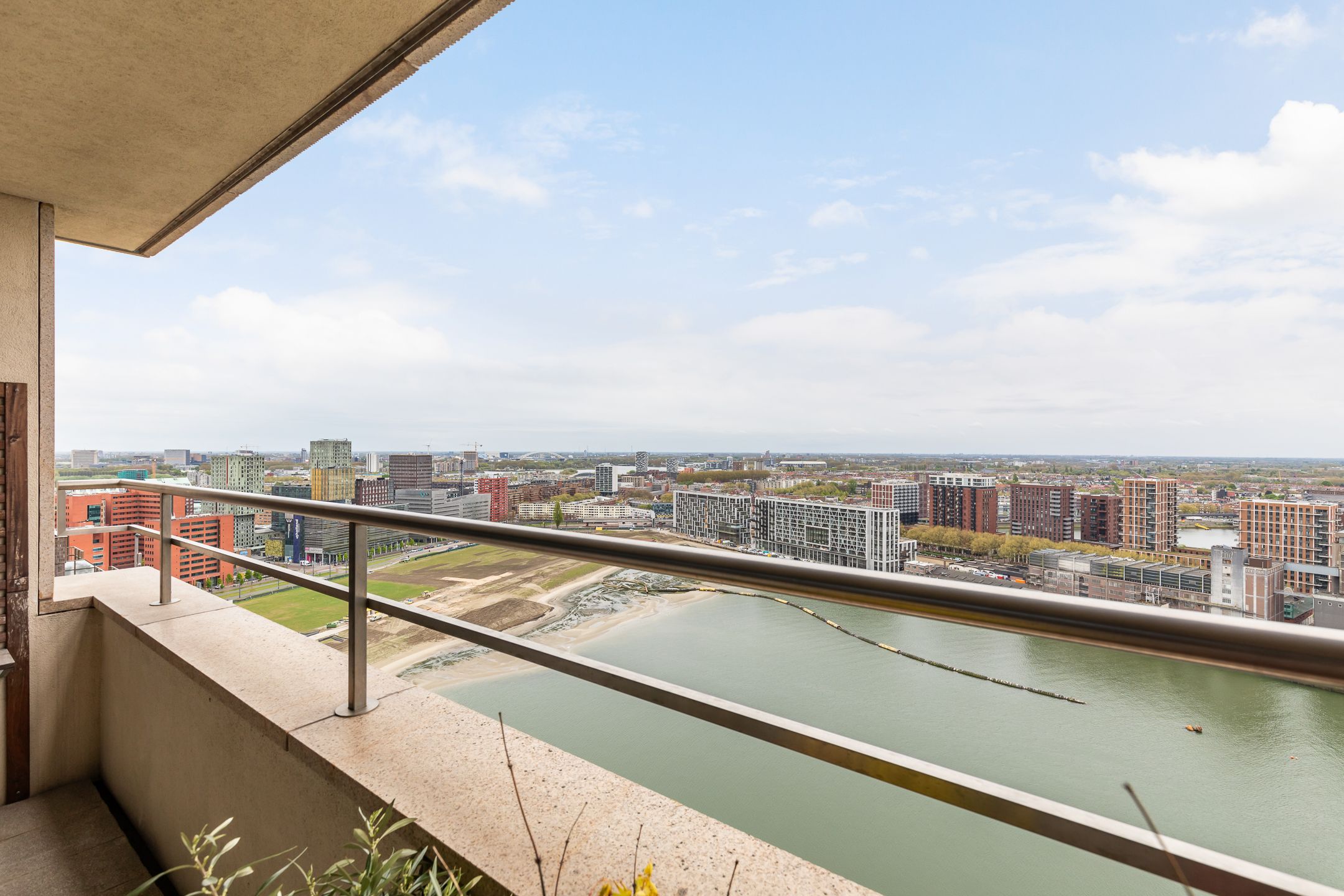 Foto 39 van Van der Hoevenplein 133